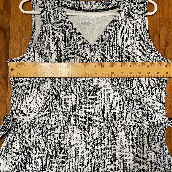 Reel Legends Keep it Cool Faux wrap dress with Pockets Size Large Black White - Picture 8 of 11